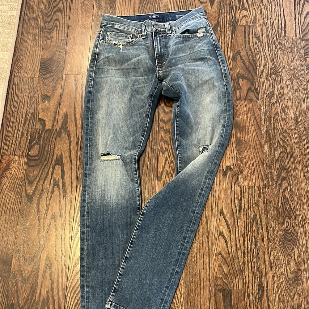 FIDELITY Men’s Torino Monterey Distressed Stretch Jeans NWOT SZ 31 - Picture 3 of 11